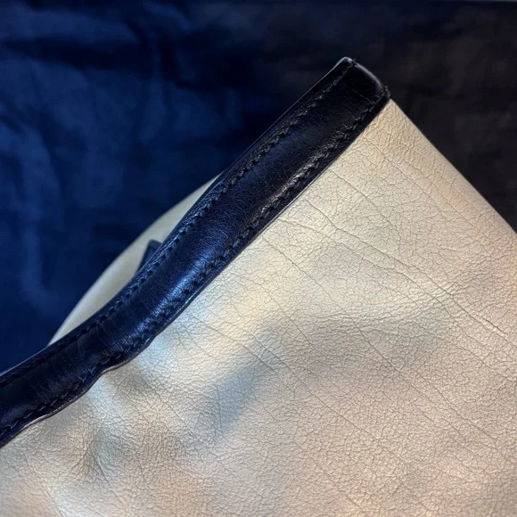 YSL Cabas Cream Exotic 2 Way Tote - Picture 14 of 16